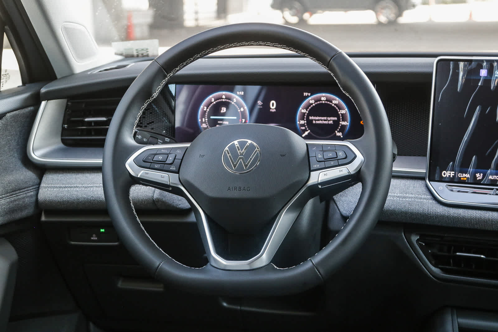 Thumbnail: 2025 Volkswagen Tiguan - 16