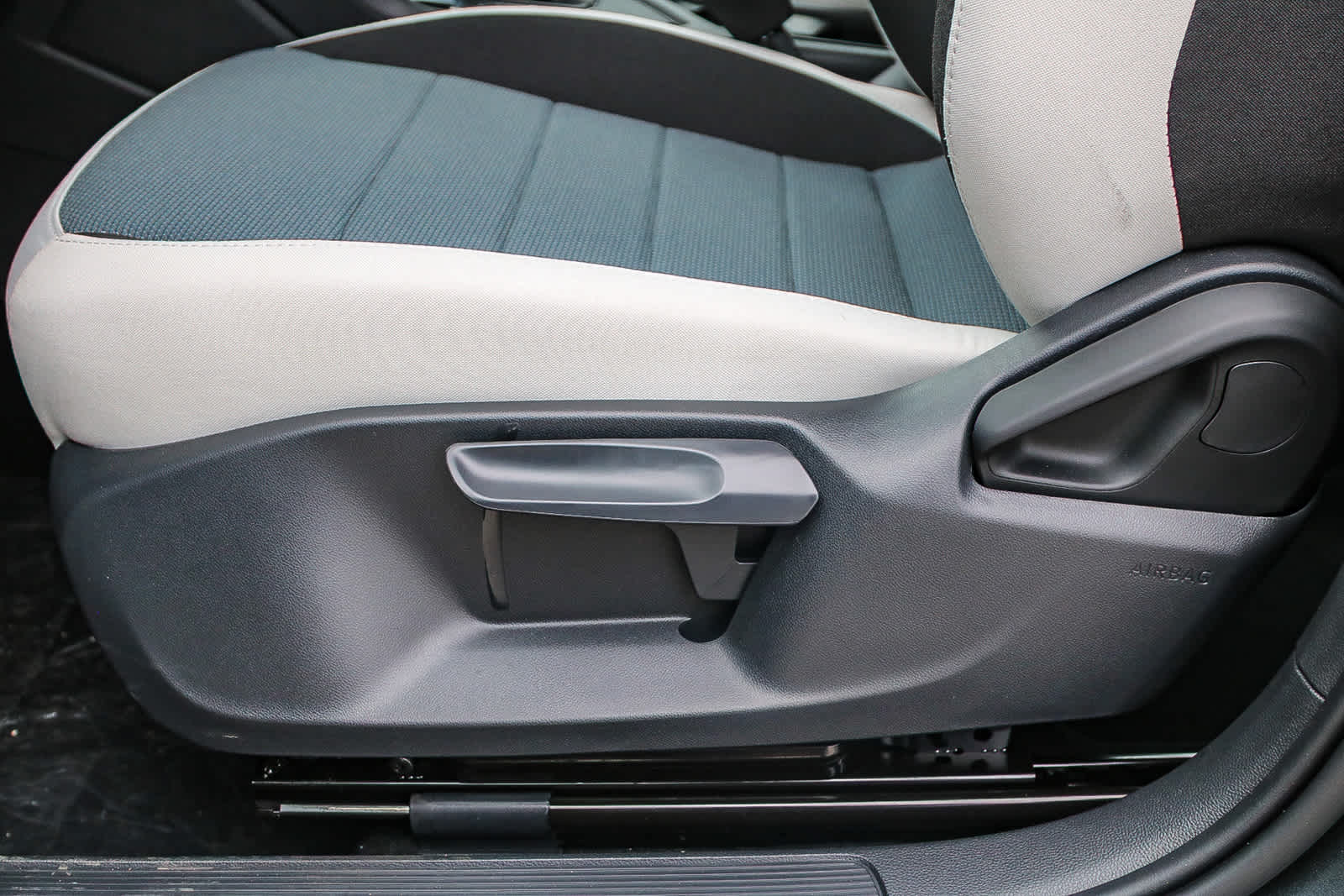 Thumbnail: 2025 Volkswagen Taos - 22