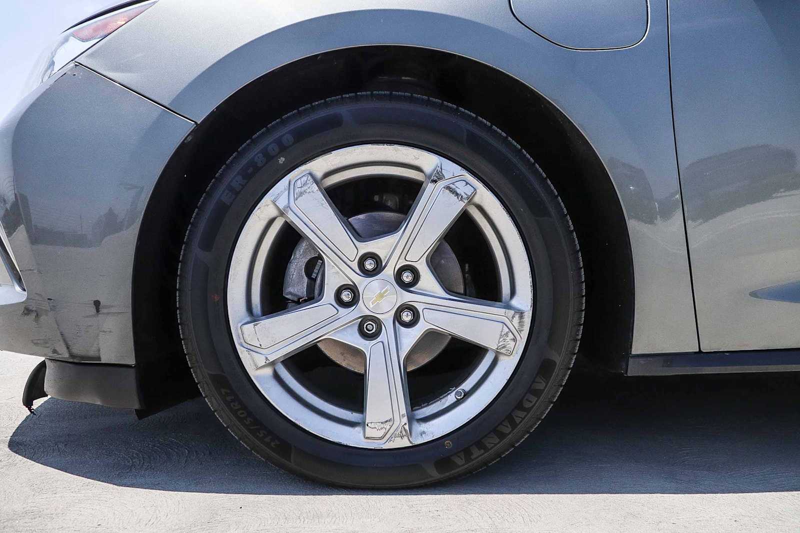 Thumbnail: 2017 Chevrolet Volt - 11