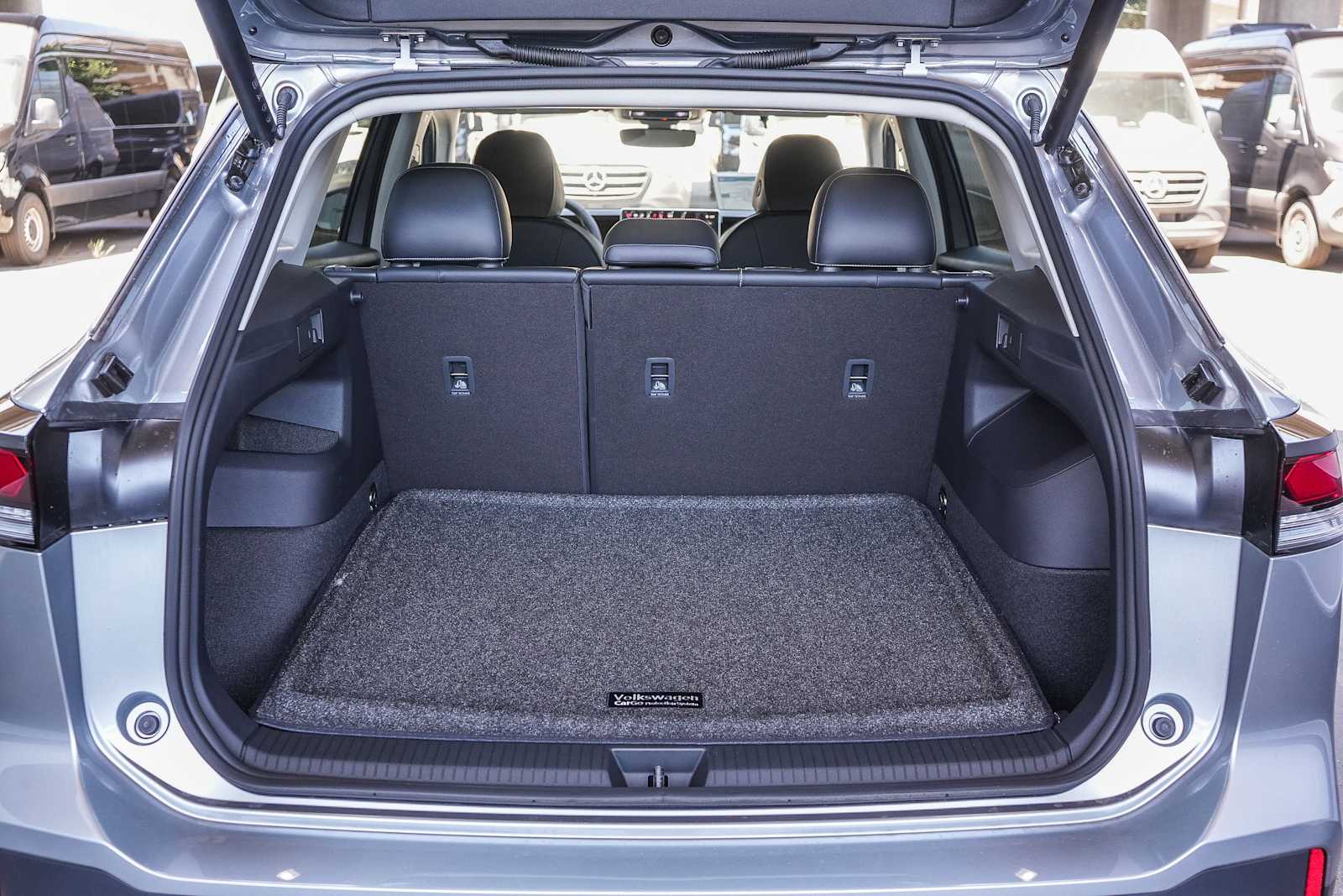 Thumbnail: 2026 Volkswagen Tiguan - 12