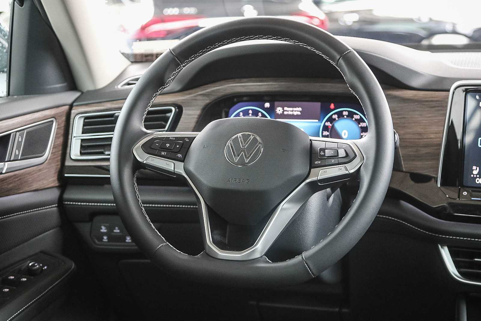 Thumbnail: 2025 Volkswagen Atlas - 17