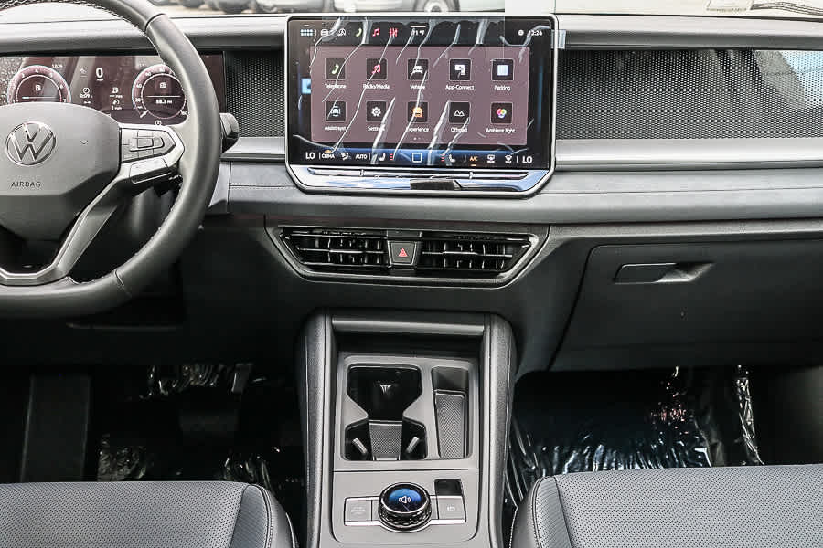 Thumbnail: 2026 Volkswagen Tiguan - 14