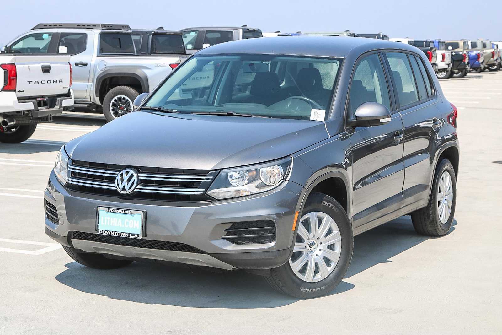 Thumbnail: 2018 Volkswagen Tiguan - 1