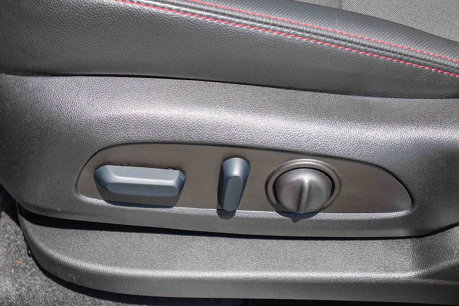 Thumbnail: 2023 Chevrolet Equinox - 23