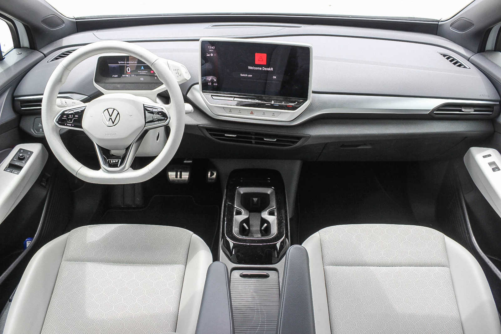 2021 Volkswagen ID.4 S 11