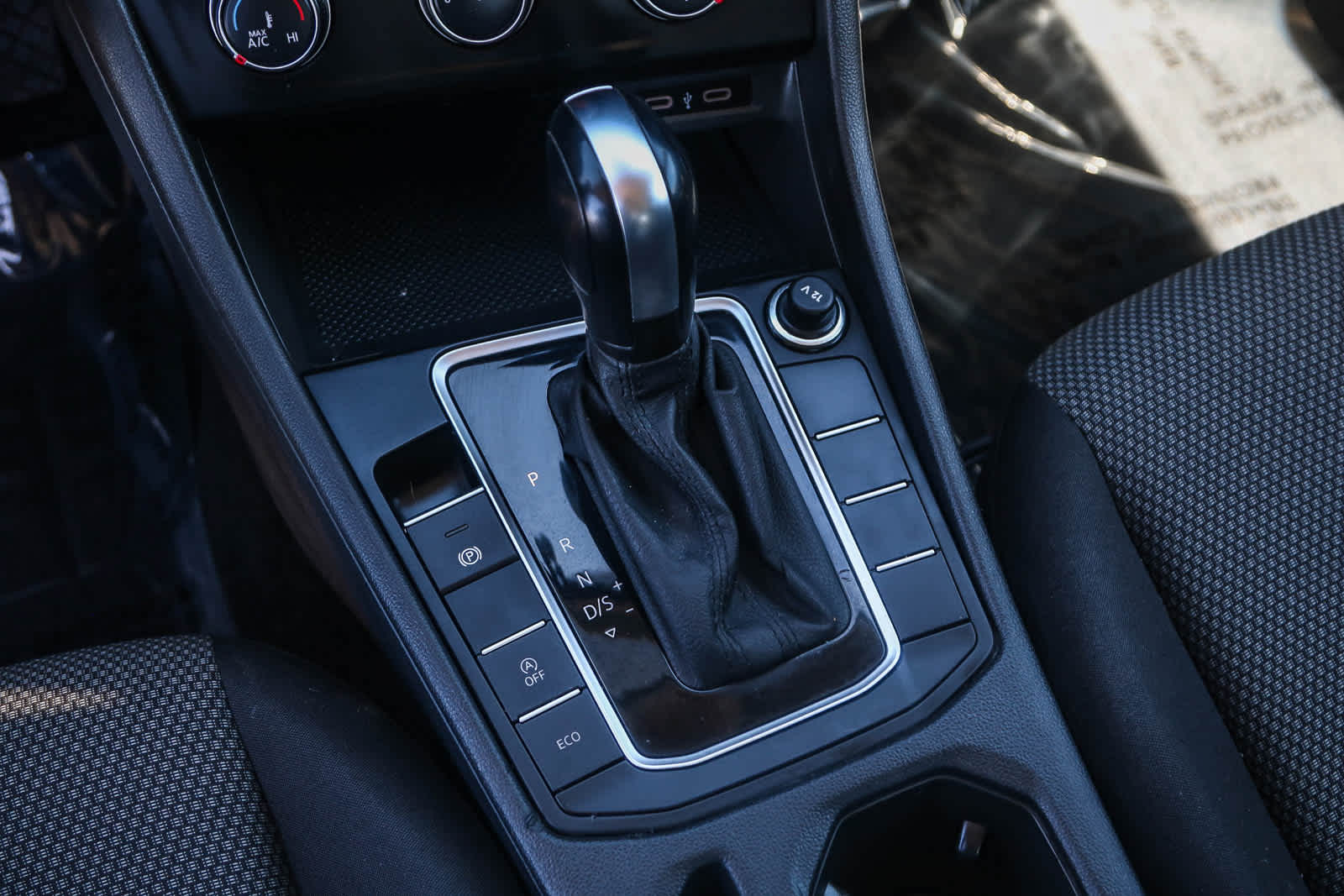 Thumbnail: 2021 Volkswagen Jetta - 19