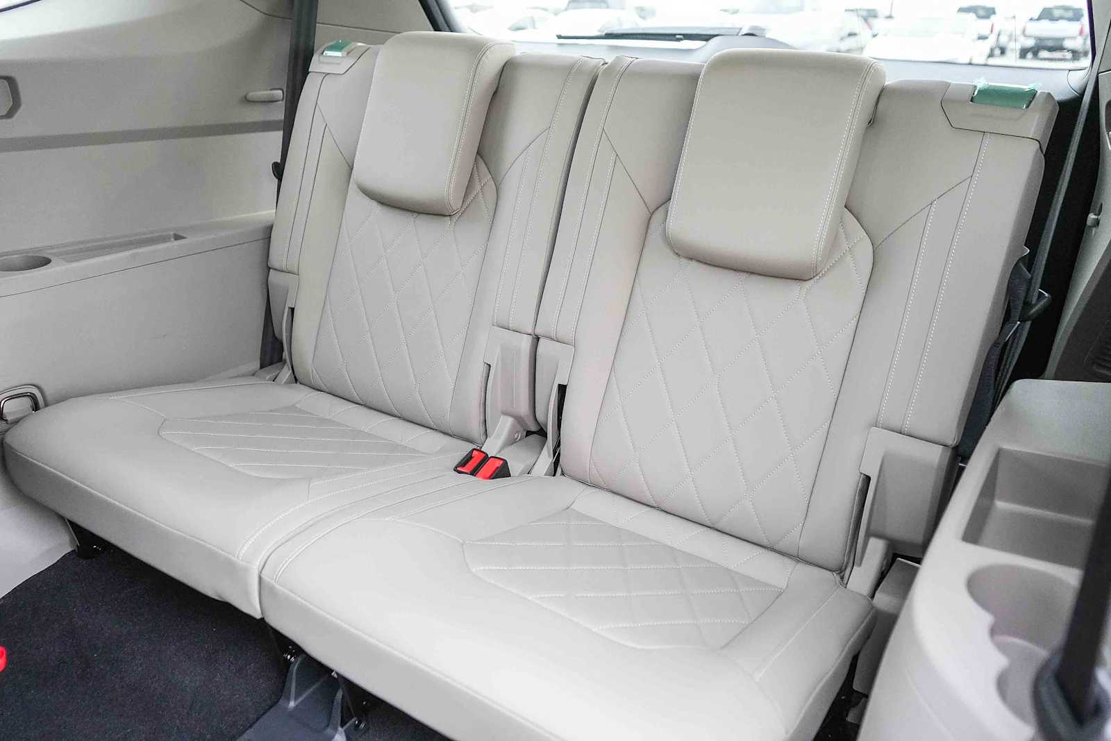 Thumbnail: 2025 Volkswagen Atlas - 21