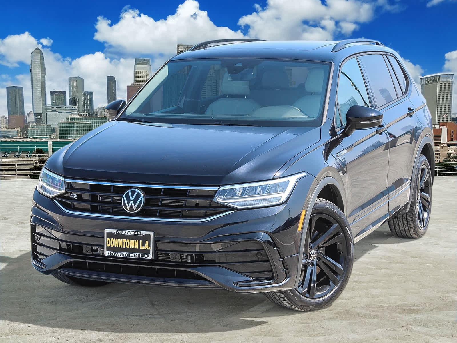 2024 Volkswagen Tiguan SE R-Line Black -
                  Los Angeles, CA