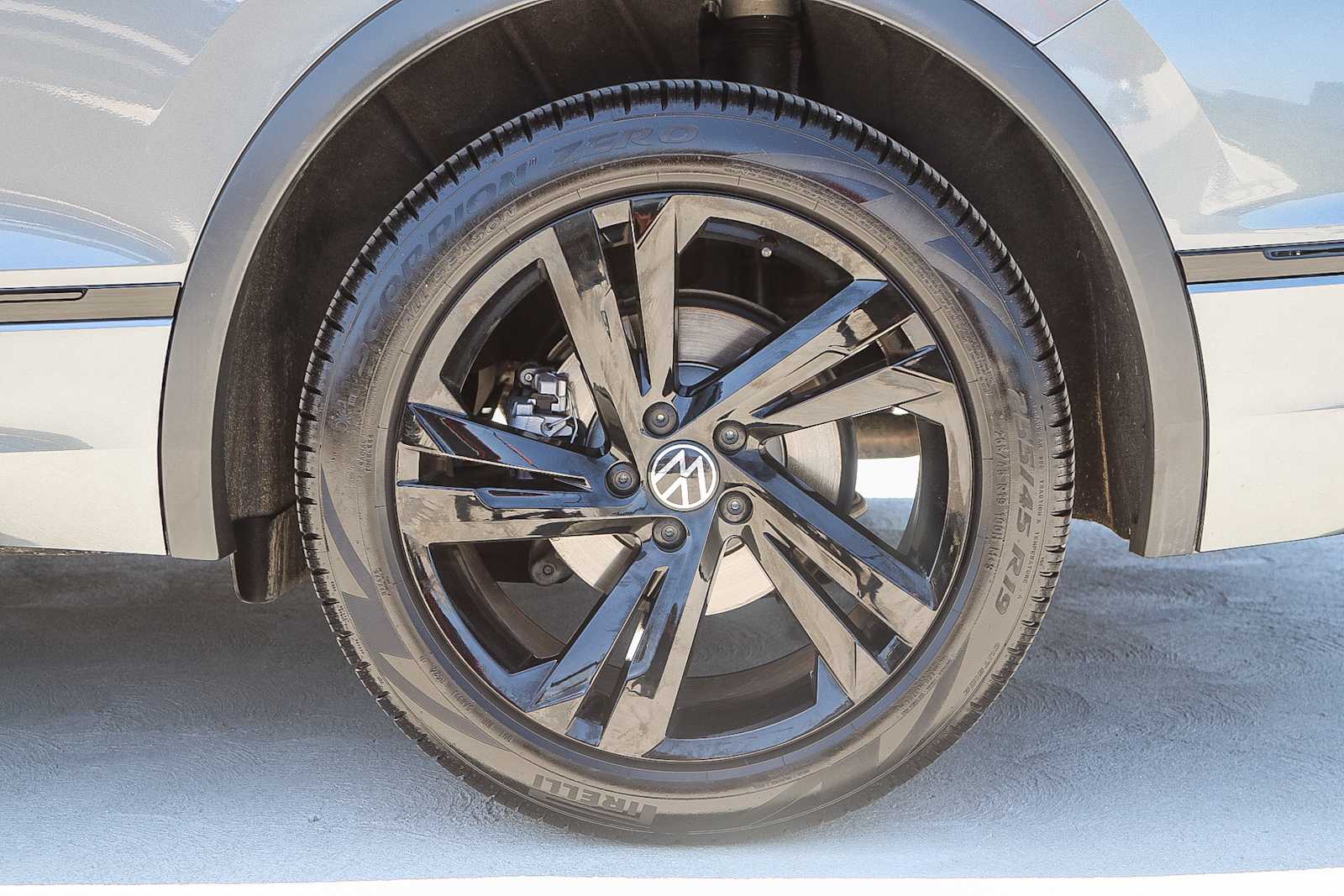 Thumbnail: 2024 Volkswagen Tiguan - 10