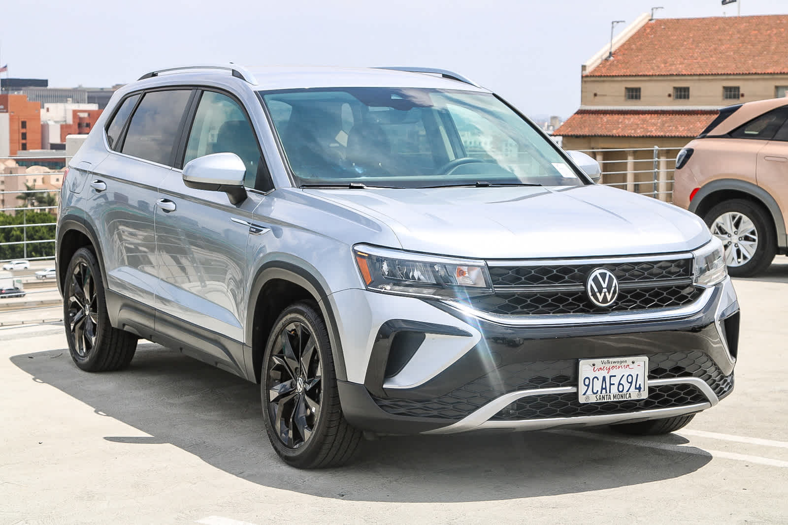Thumbnail: 2022 Volkswagen Taos - 3
