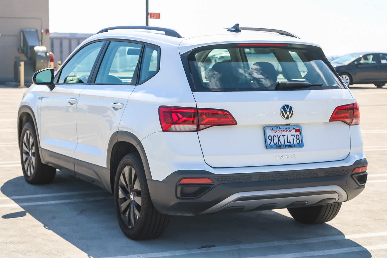 Thumbnail: 2022 Volkswagen Taos - 9