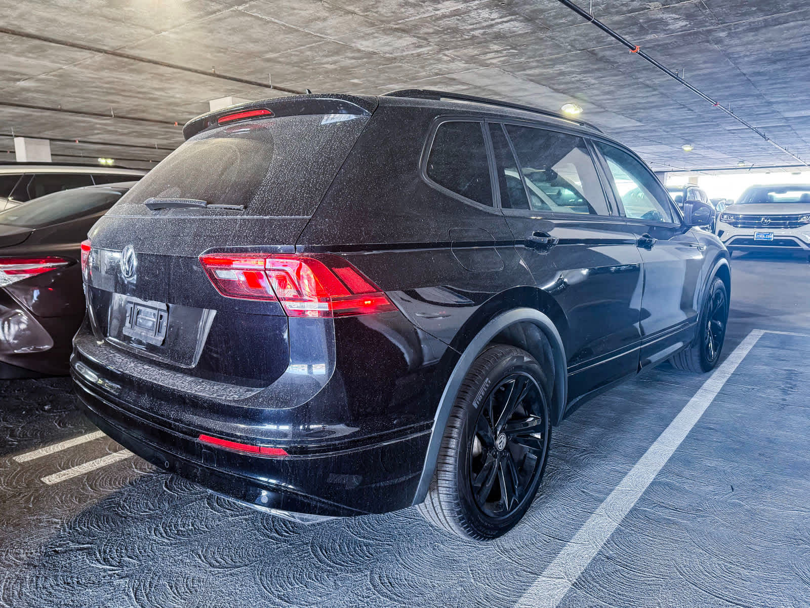 Thumbnail: 2021 Volkswagen Tiguan - 5