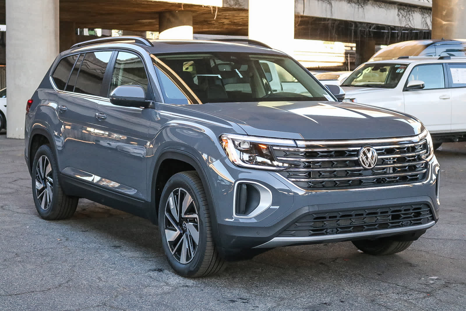 Thumbnail: 2026 Volkswagen Atlas - 3