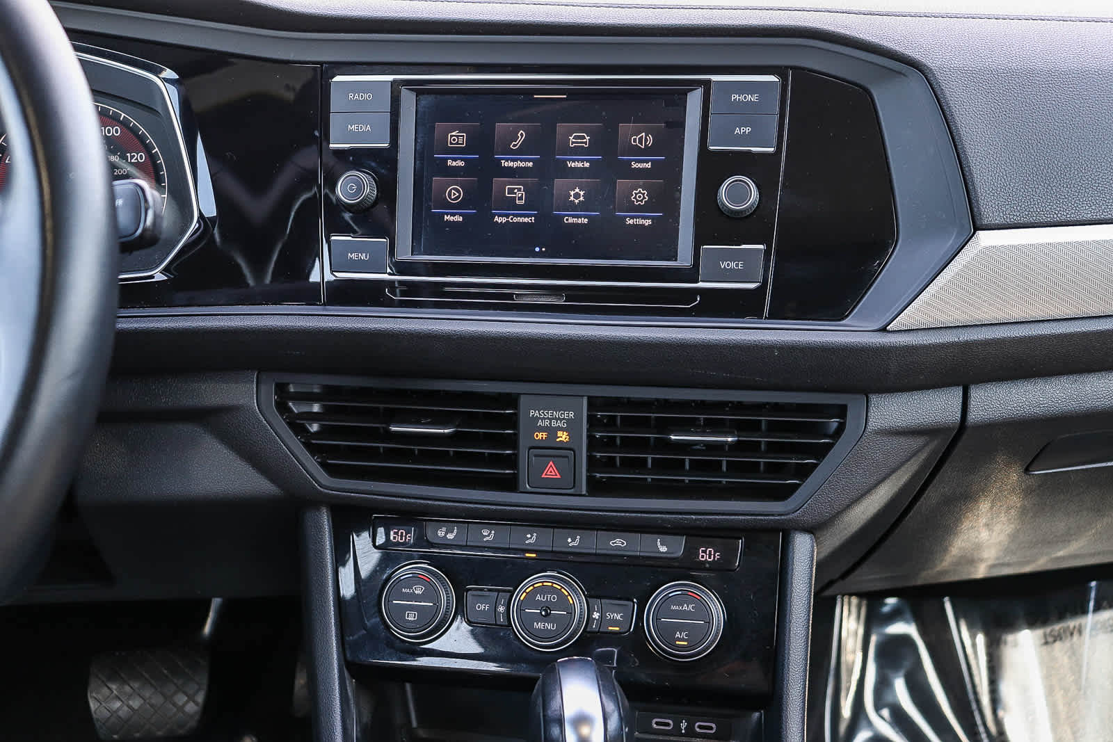 Thumbnail: 2020 Volkswagen Jetta - 13