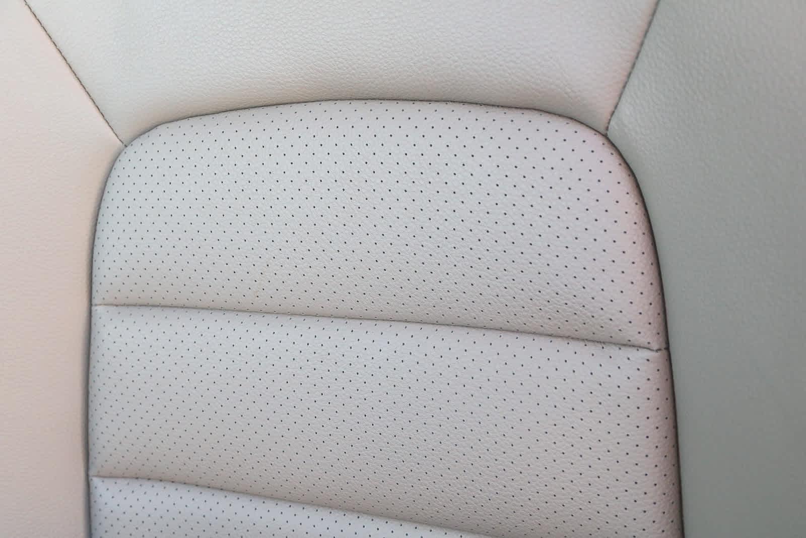 Thumbnail: 2025 Porsche Taycan - 31