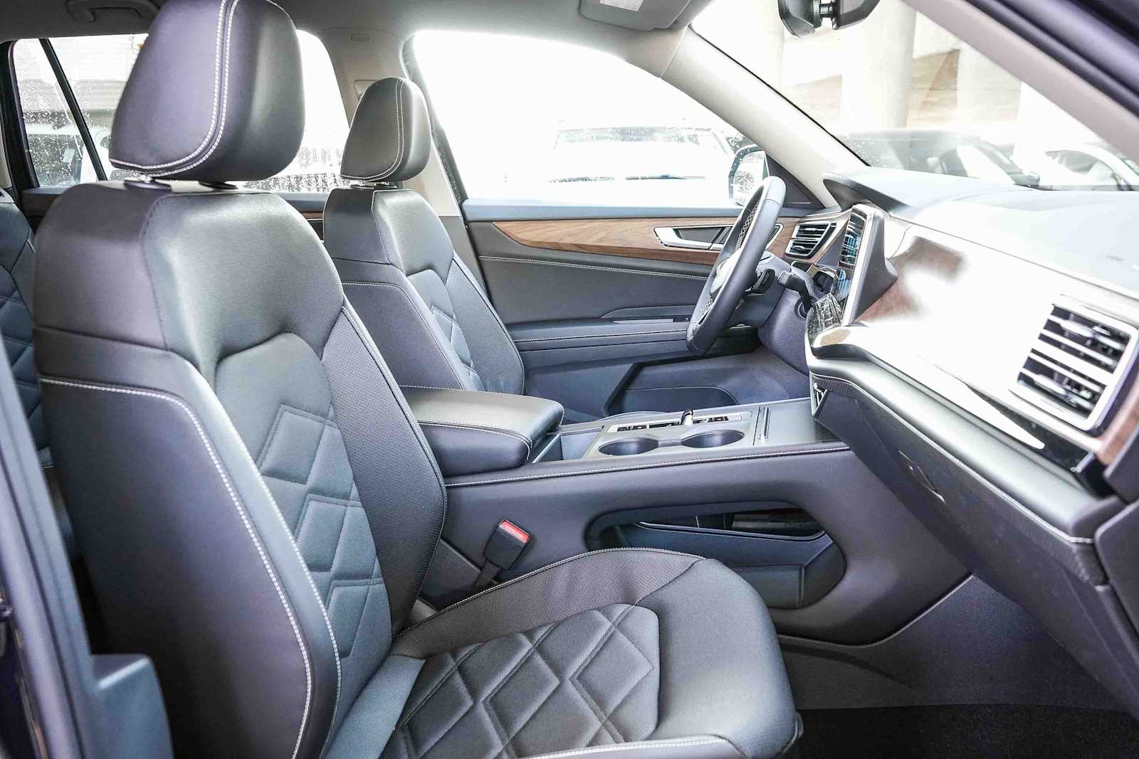 Thumbnail: 2026 Volkswagen Atlas - 18