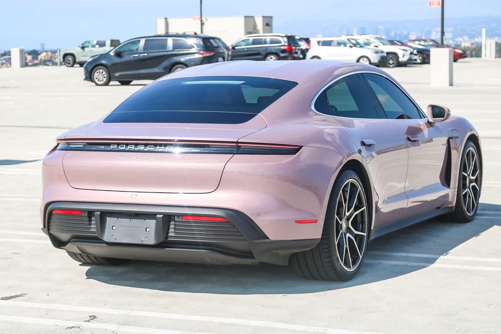 Thumbnail: 2025 Porsche Taycan - 7