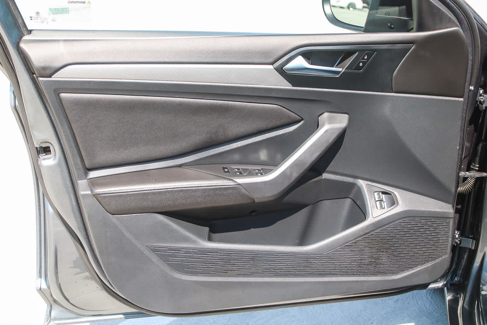 Thumbnail: 2023 Volkswagen Jetta - 23