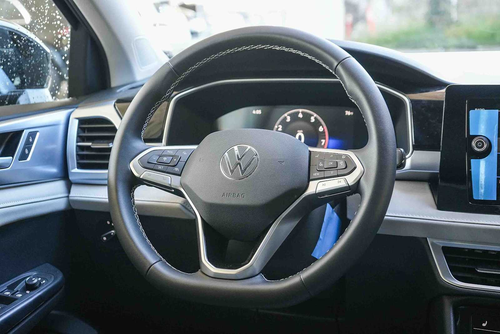 Thumbnail: 2026 Volkswagen Taos - 17