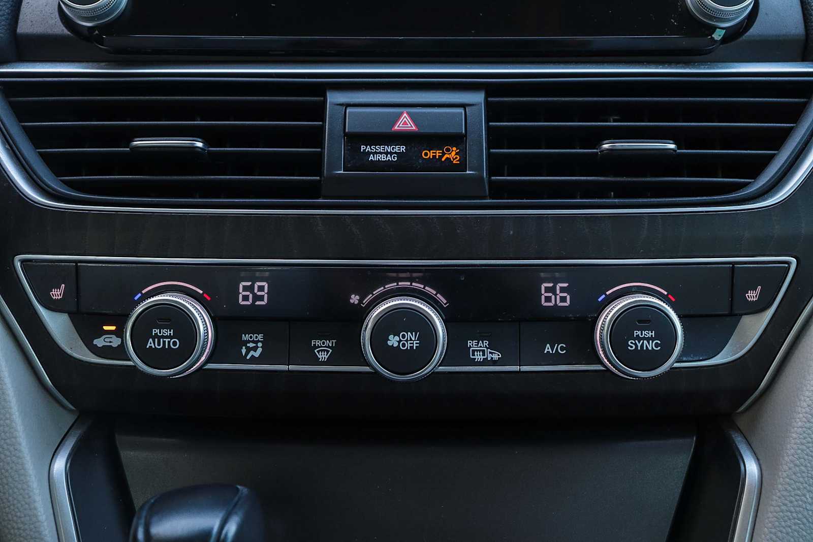 Thumbnail: 2019 Honda Accord - 14