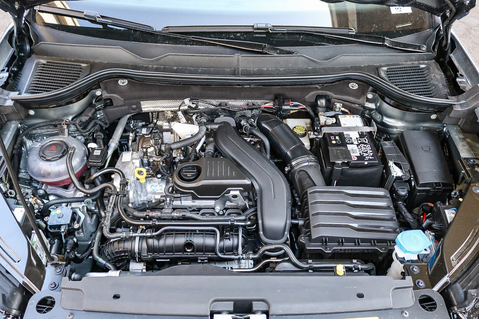 Thumbnail: 2025 Volkswagen Taos - 11