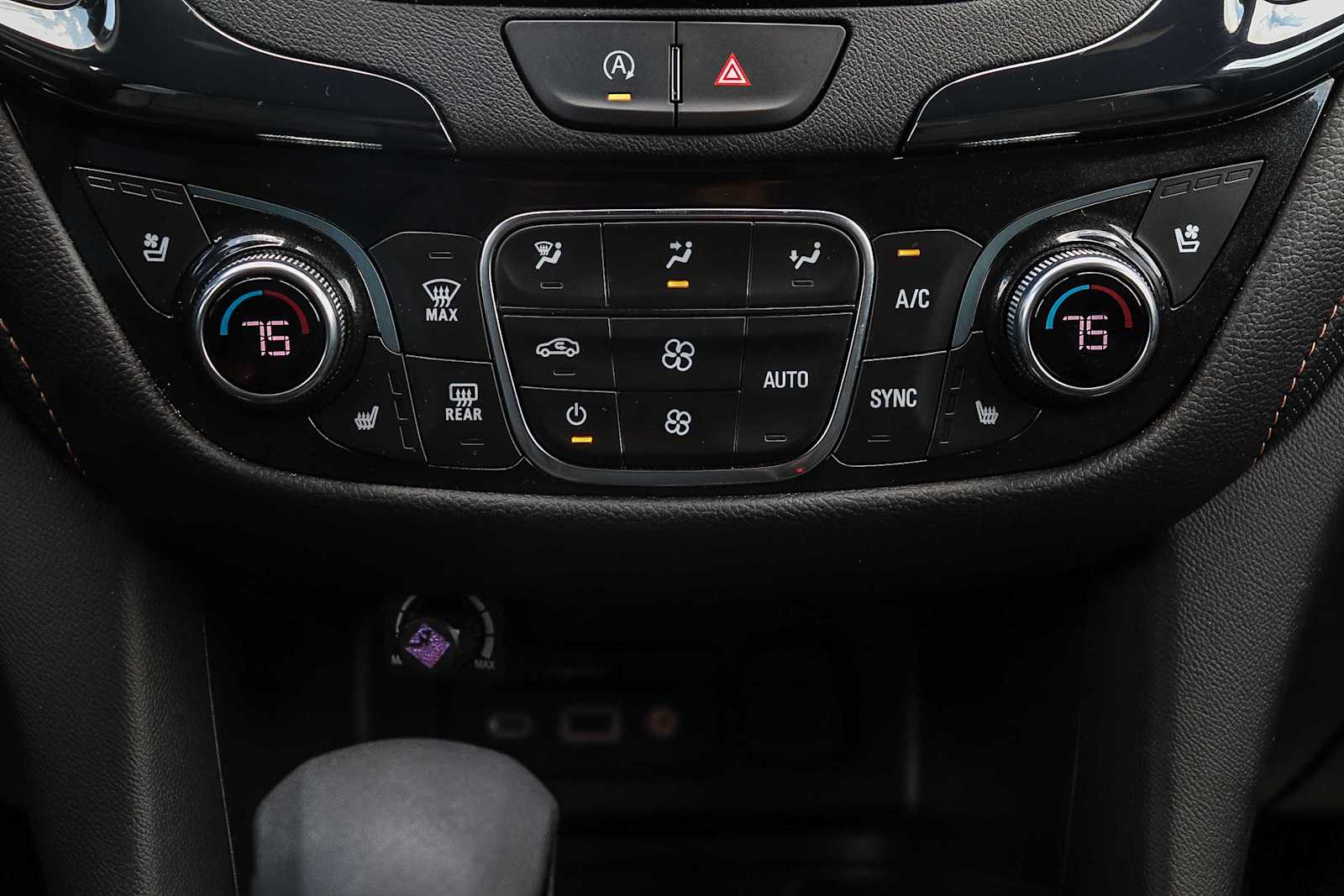 Thumbnail: 2024 Chevrolet Equinox - 12