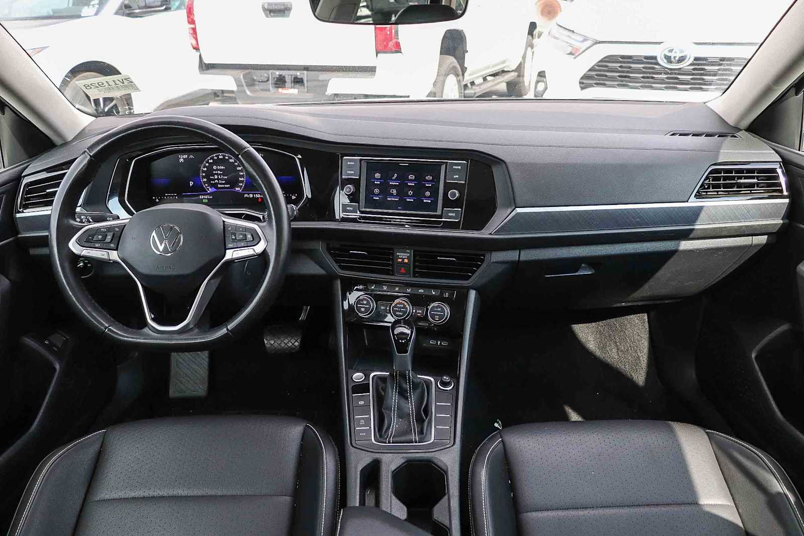 Thumbnail: 2024 Volkswagen Jetta - 11