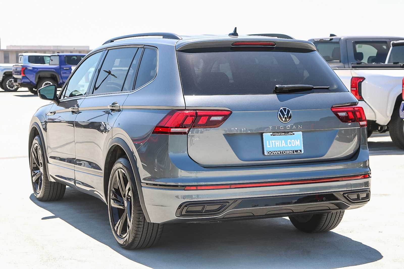 Thumbnail: 2024 Volkswagen Tiguan - 8