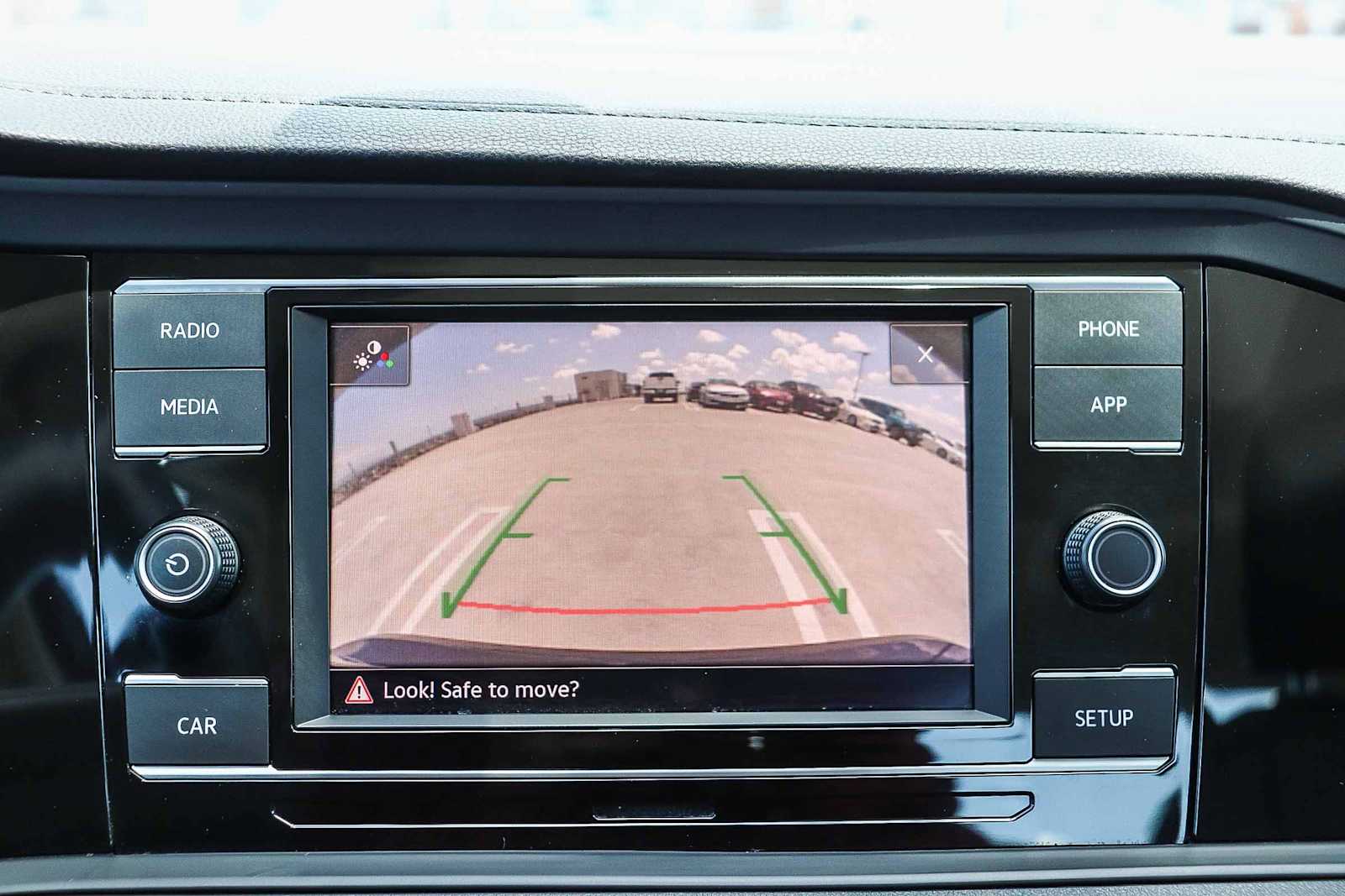 Thumbnail: 2019 Volkswagen Jetta - 25