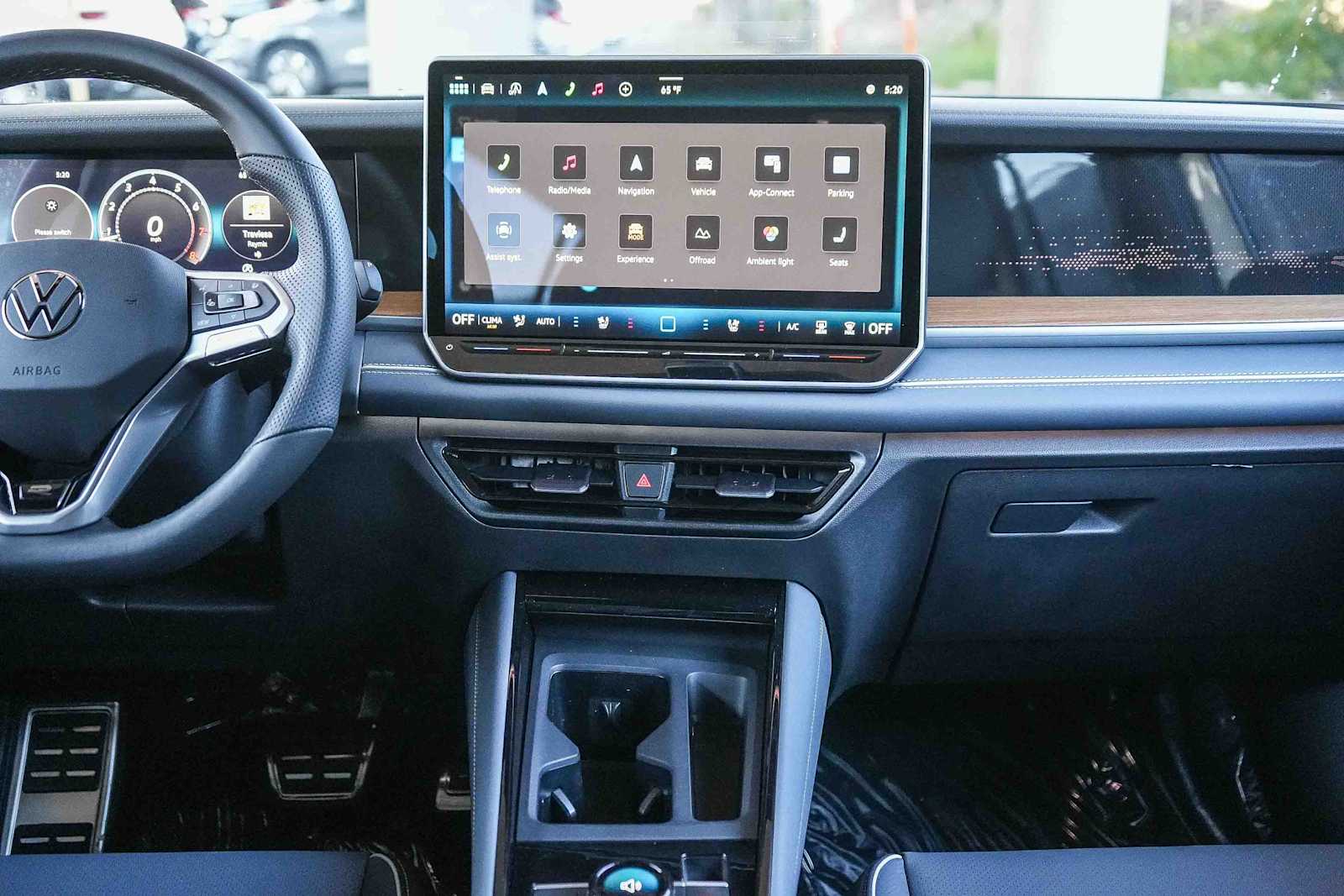 Thumbnail: 2026 Volkswagen Tiguan - 14