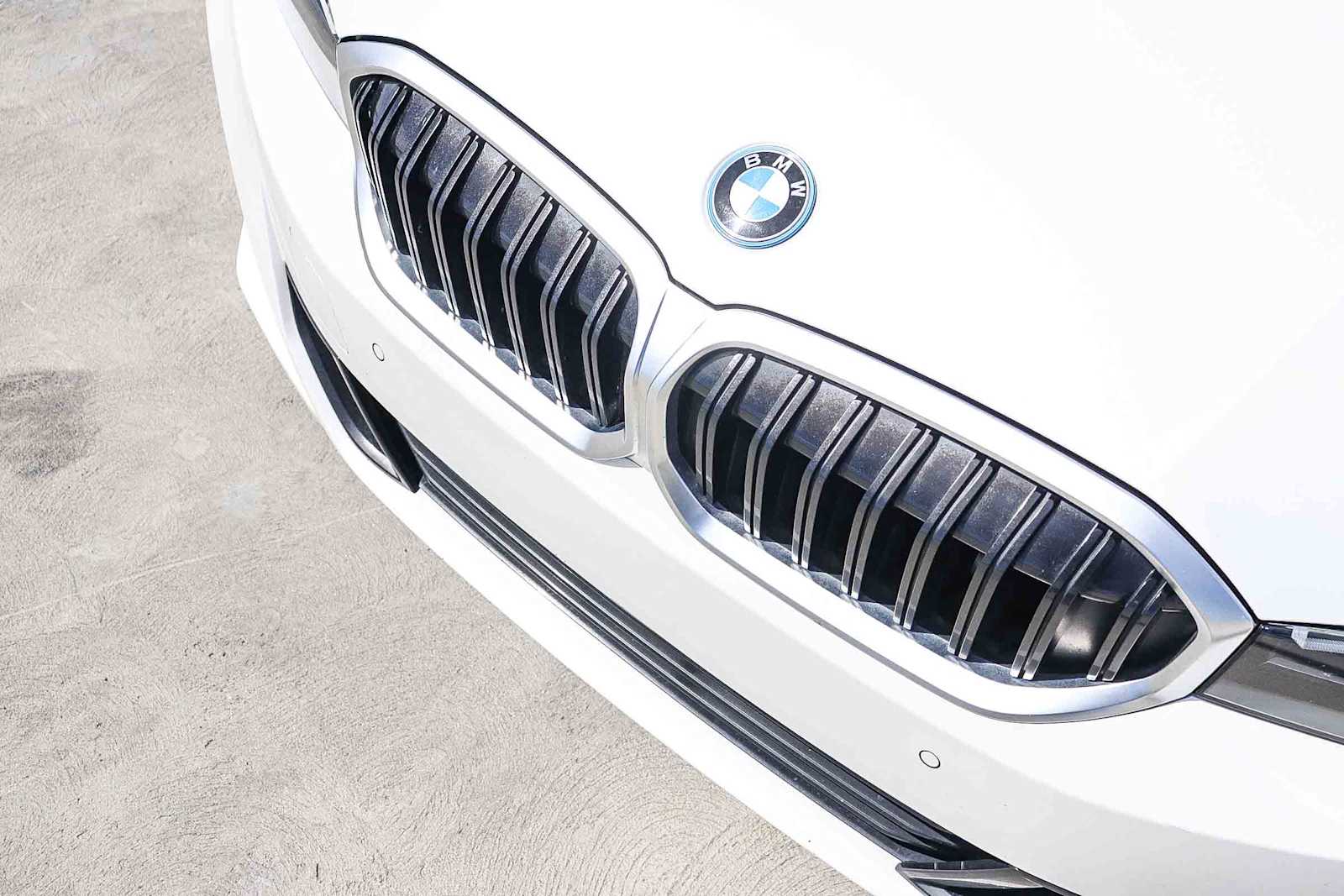 Thumbnail: 2024 BMW 3 Series - 8