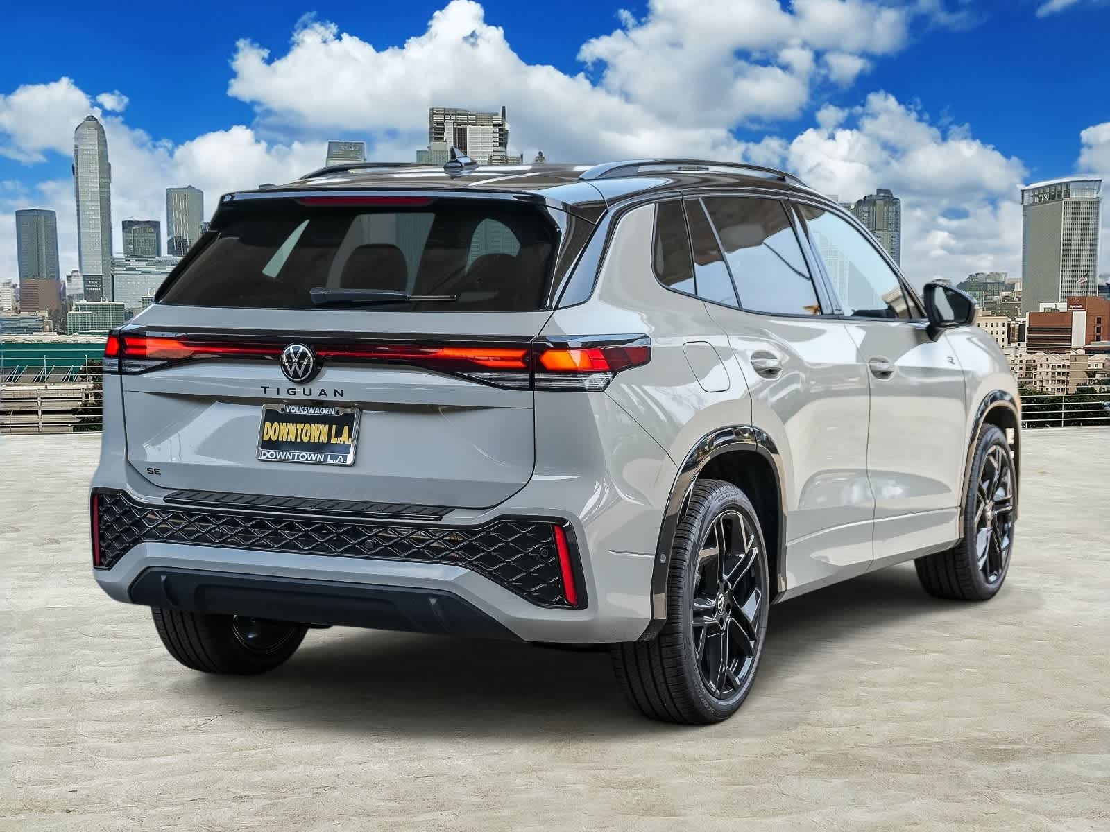 Thumbnail: 2026 Volkswagen Tiguan - 8