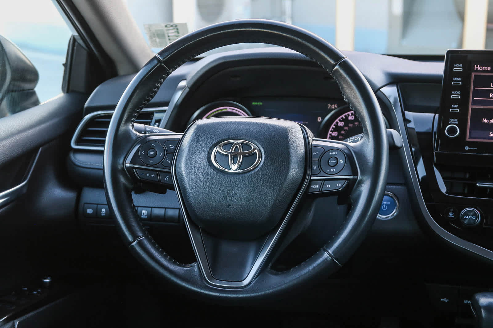 Thumbnail: 2023 Toyota Camry - 14