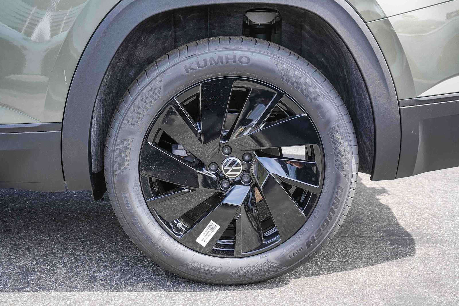 Thumbnail: 2026 Volkswagen Atlas - 10
