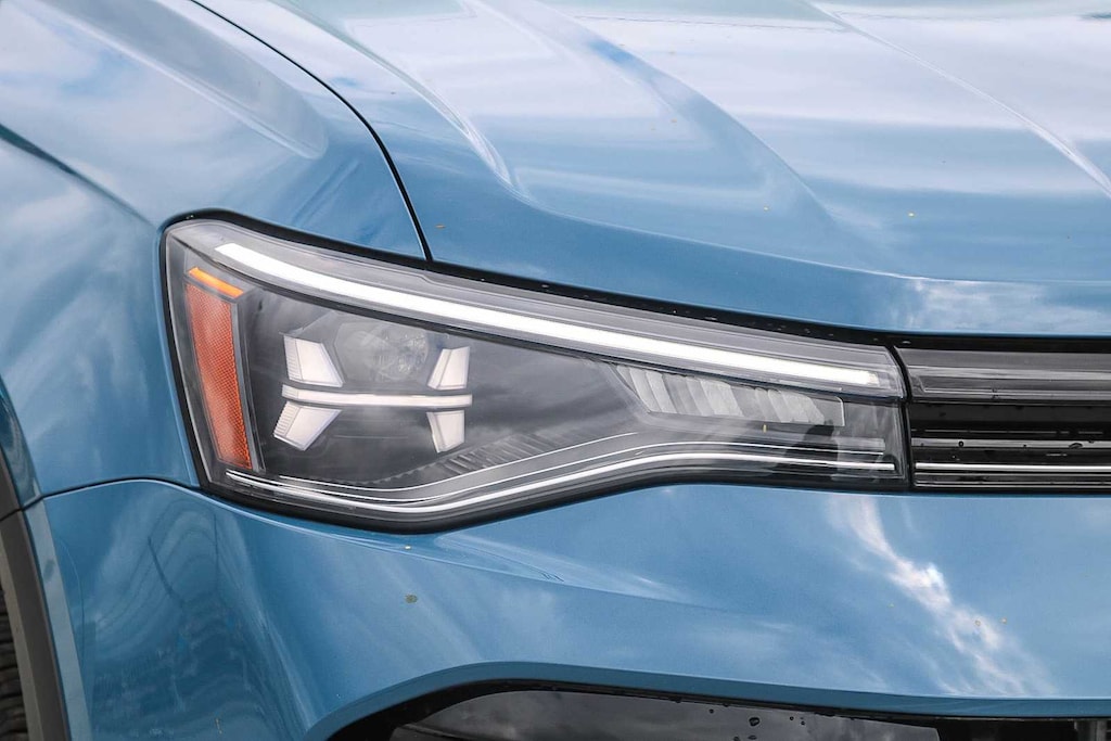 New 2025 Volkswagen Taos 1.5T S SUV