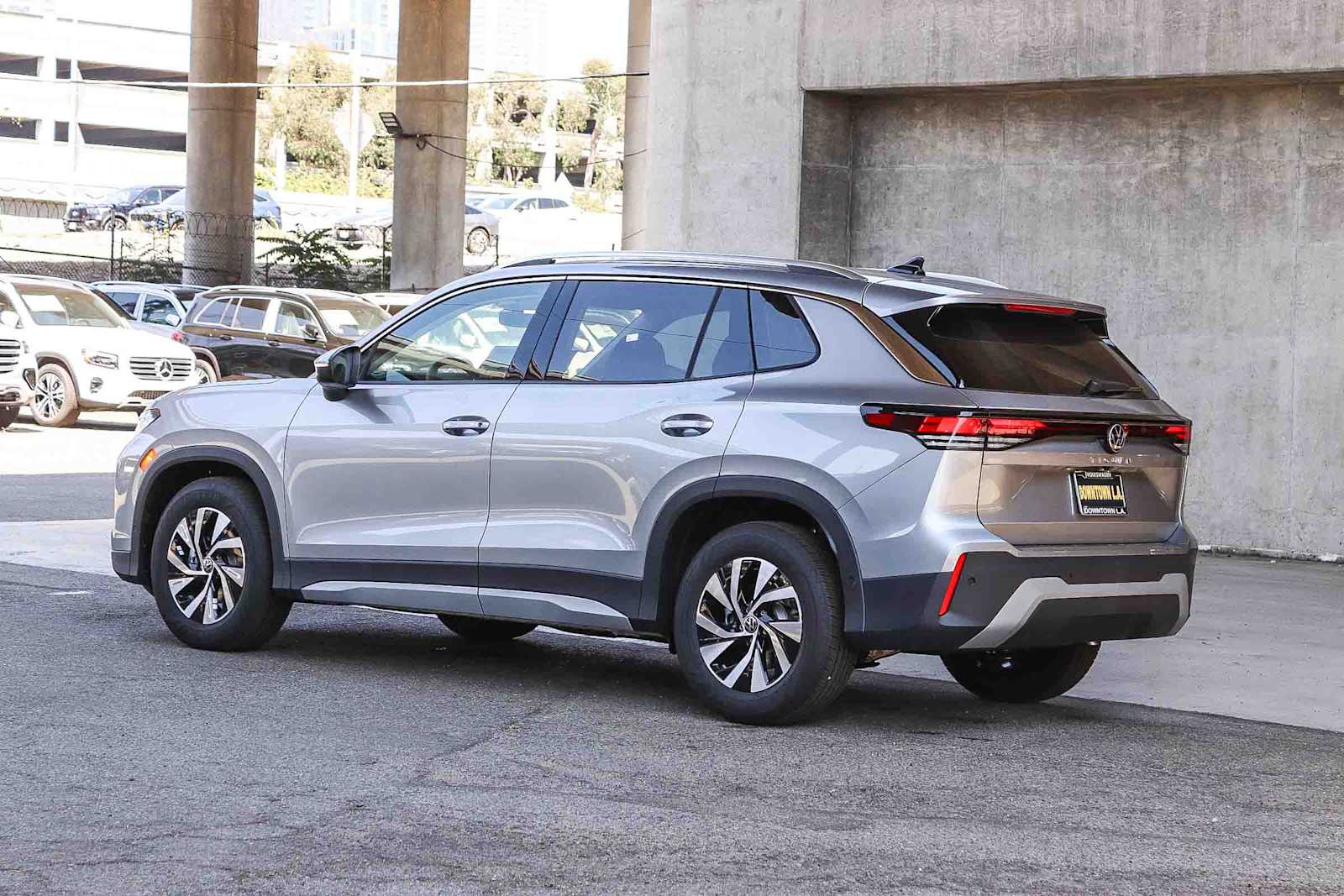 Thumbnail: 2026 Volkswagen Tiguan - 6