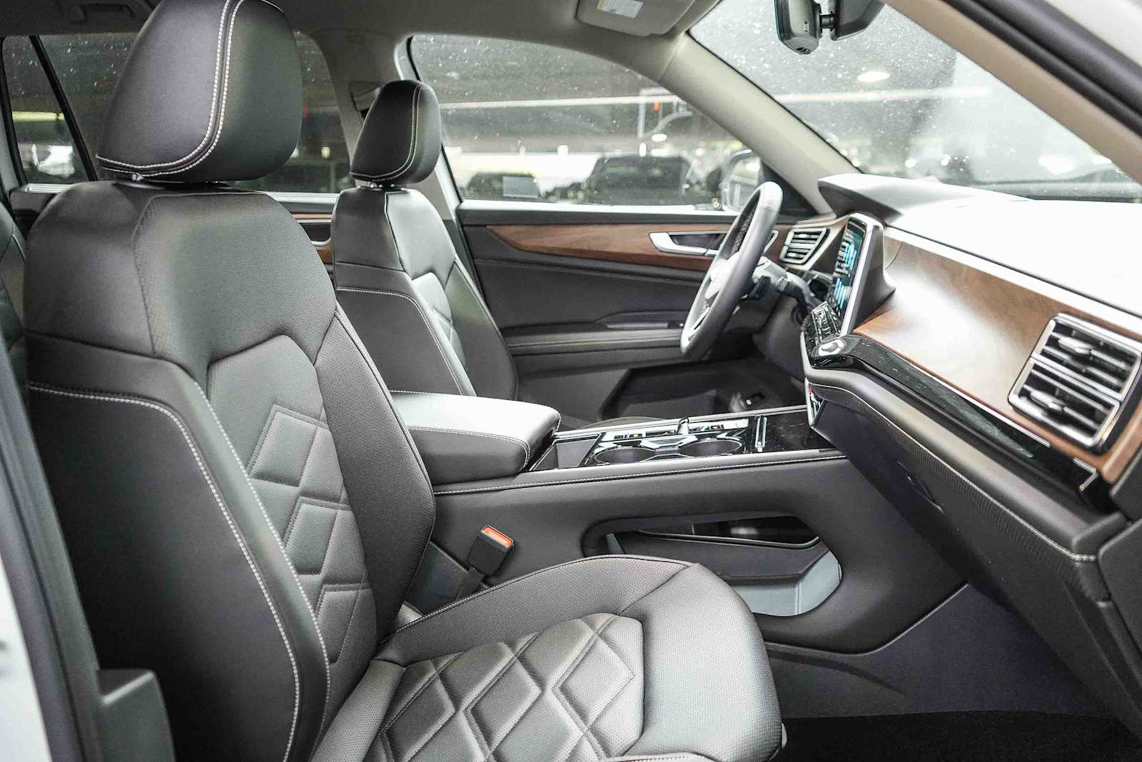 Thumbnail: 2026 Volkswagen Atlas - 18