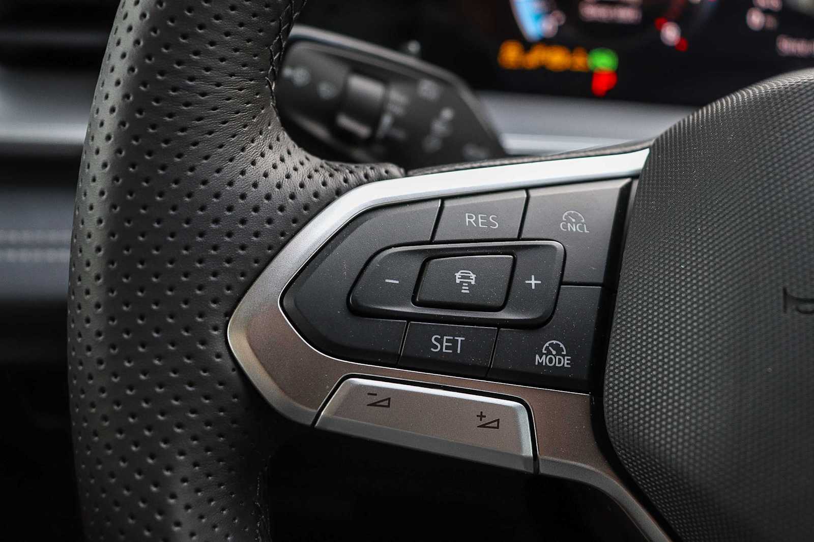 Thumbnail: 2026 Volkswagen Tiguan - 25