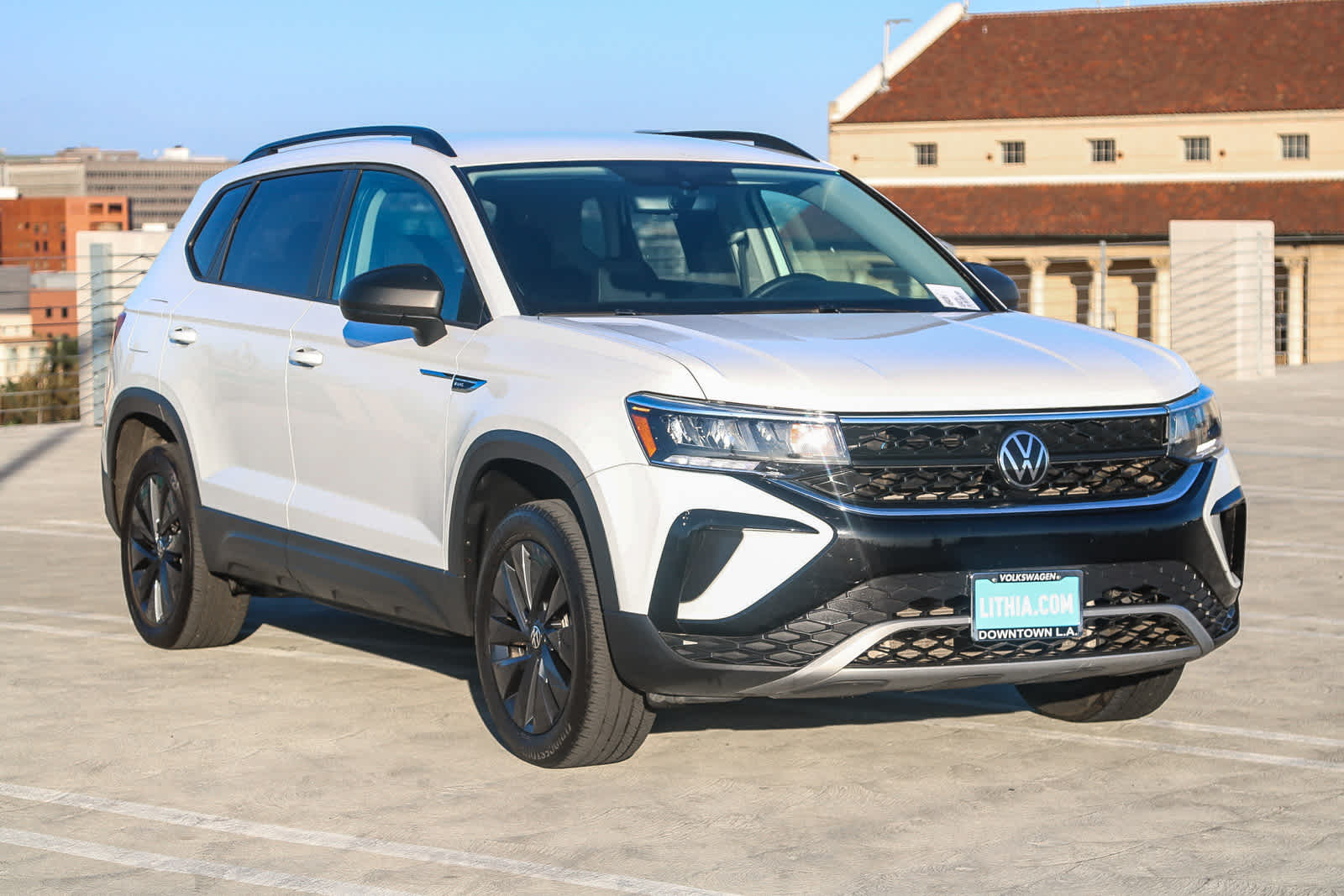 Thumbnail: 2023 Volkswagen Taos - 3