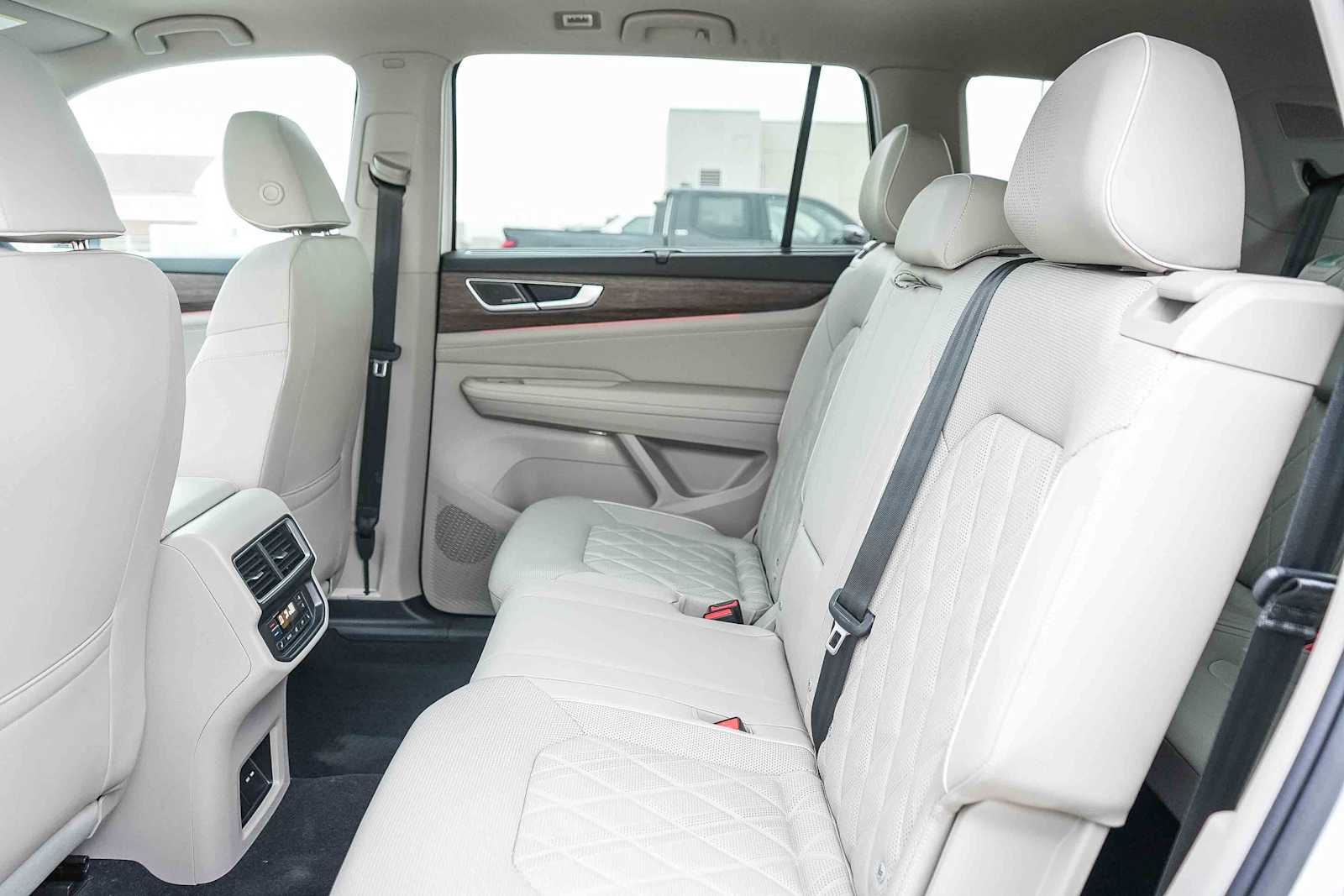 Thumbnail: 2025 Volkswagen Atlas - 20