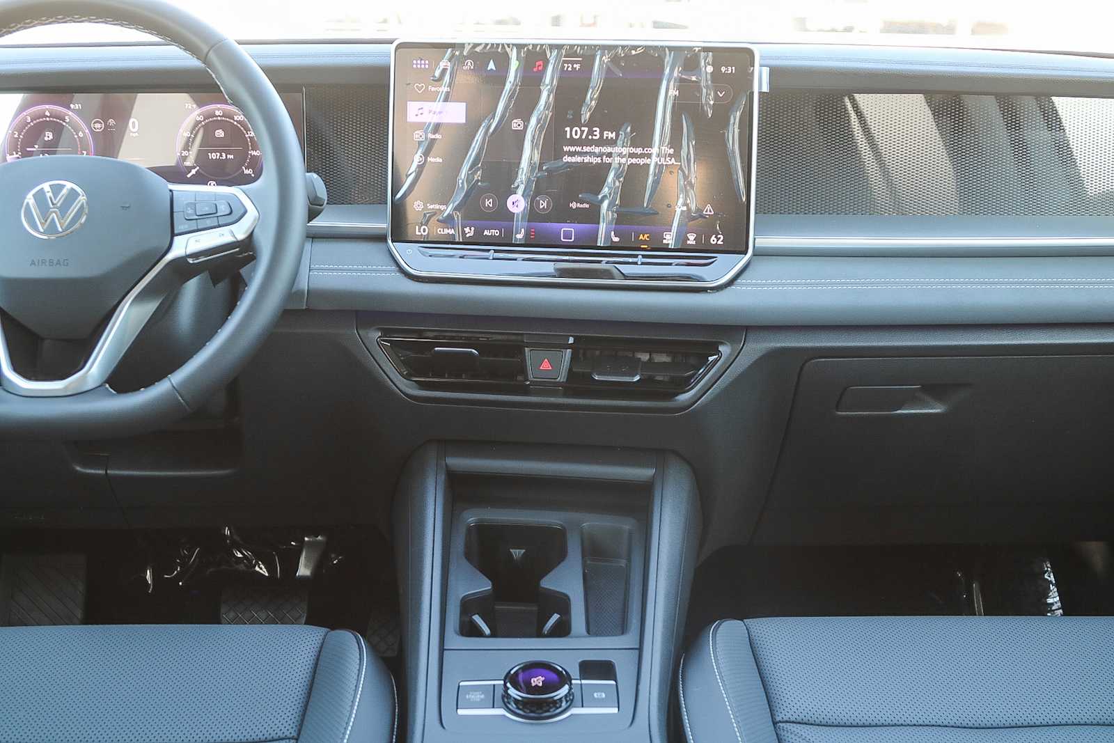 Thumbnail: 2025 Volkswagen Tiguan - 16