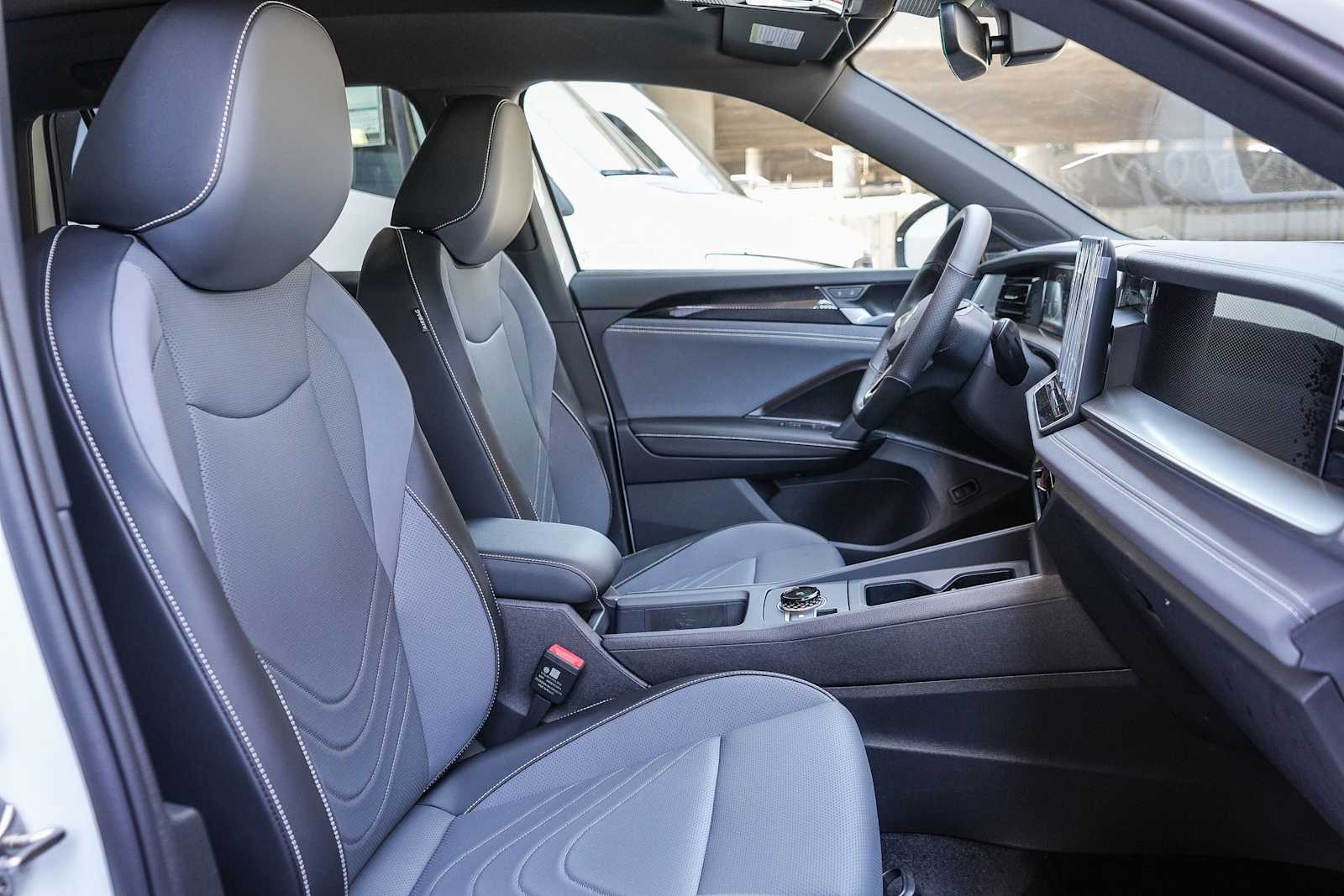Thumbnail: 2026 Volkswagen Tiguan - 18
