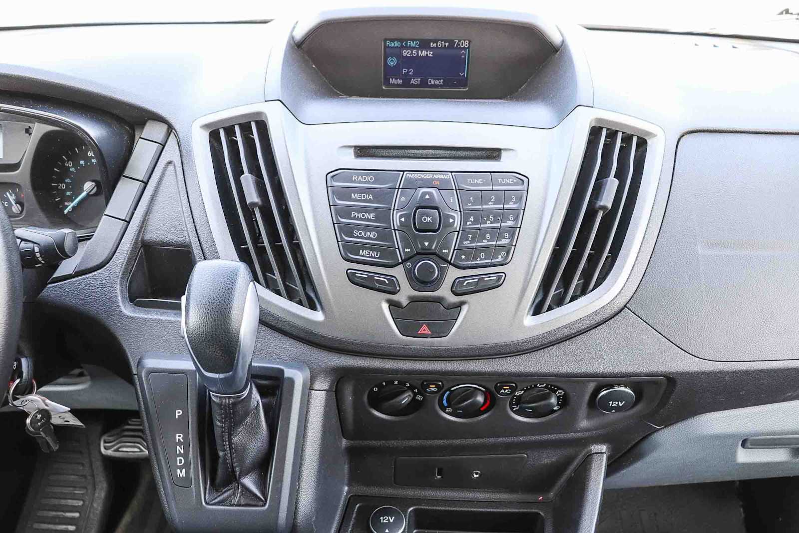 Thumbnail: 2015 Ford Transit Series - 13