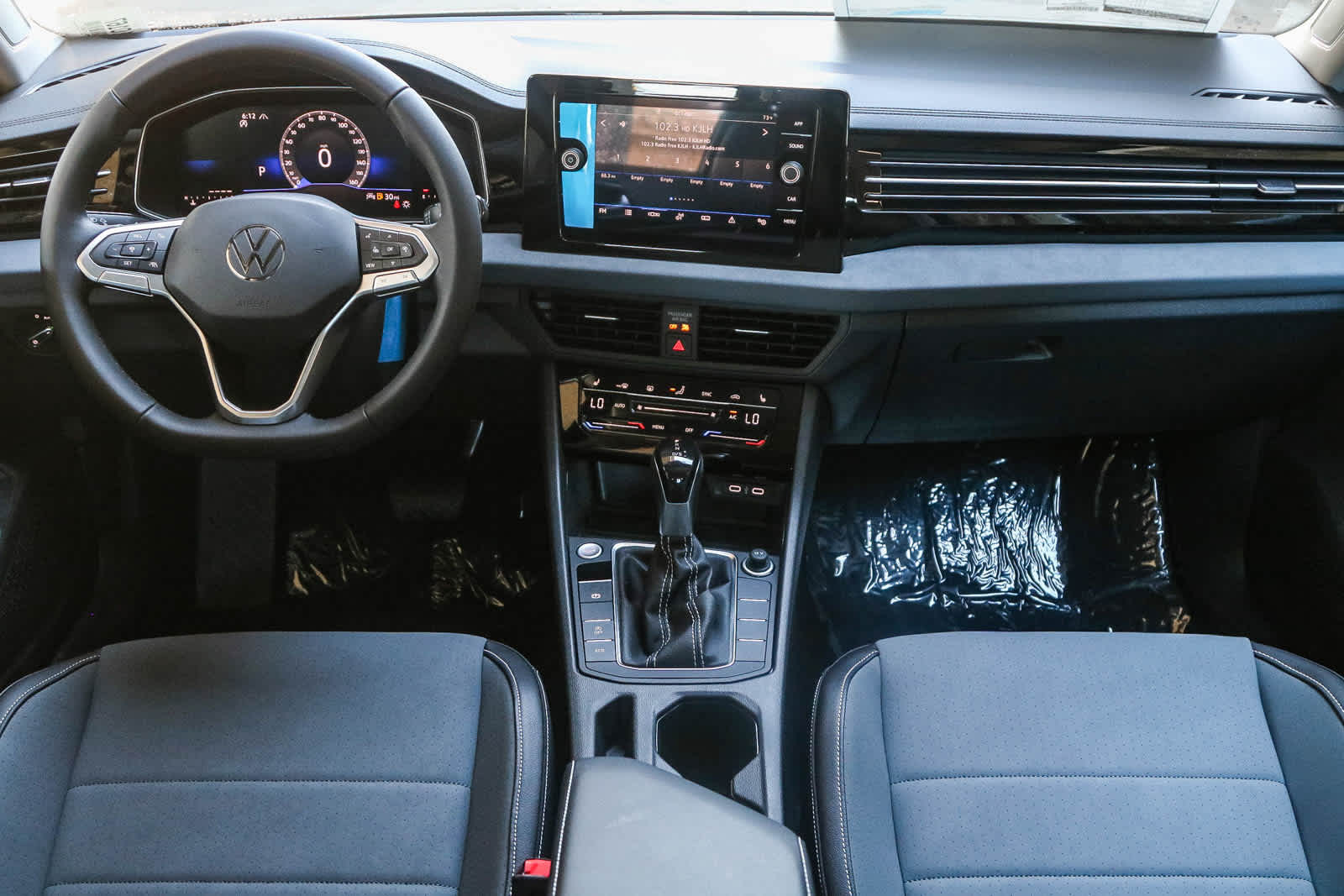 Thumbnail: 2025 Volkswagen Jetta - 13