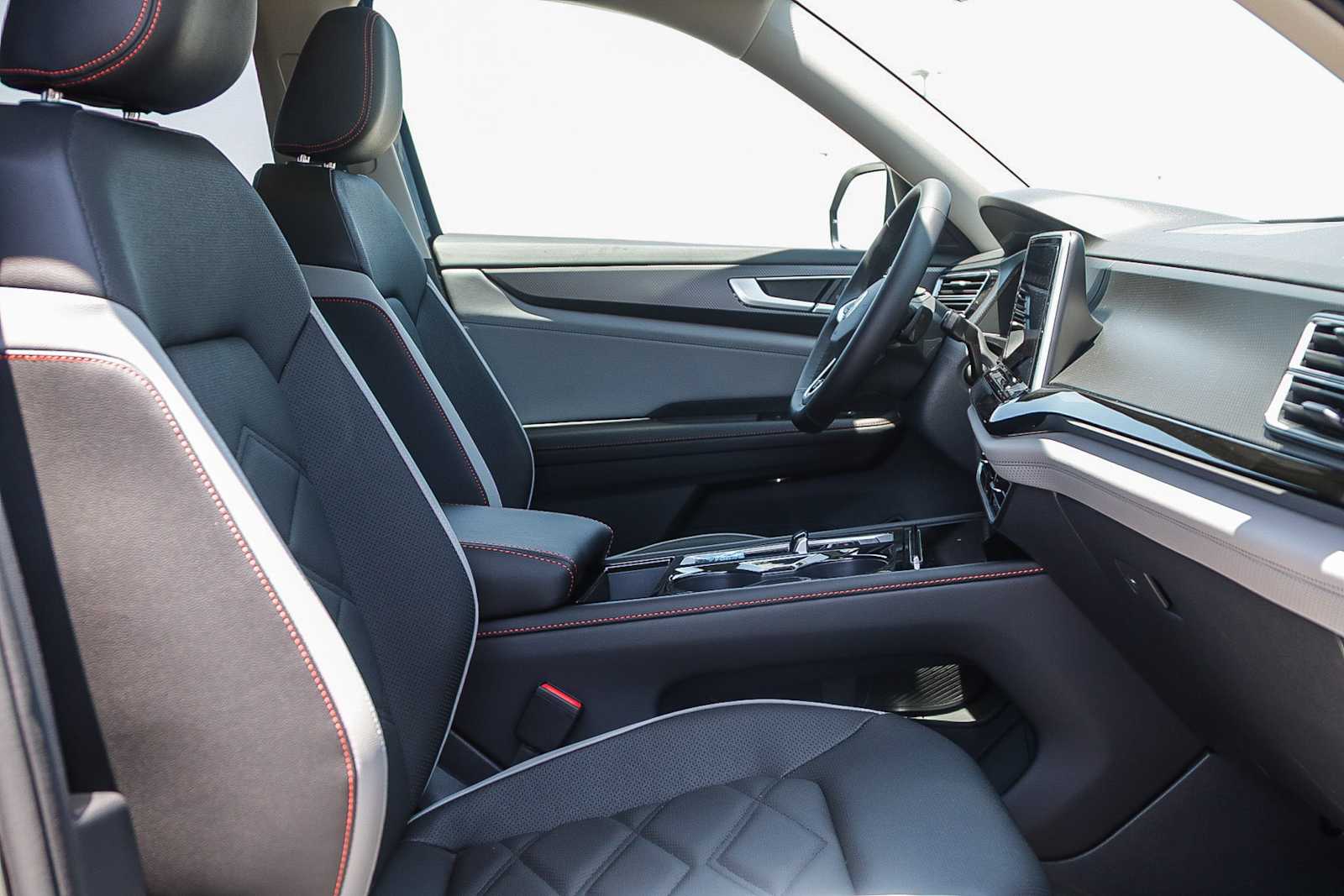 Thumbnail: 2025 Volkswagen Atlas - 17