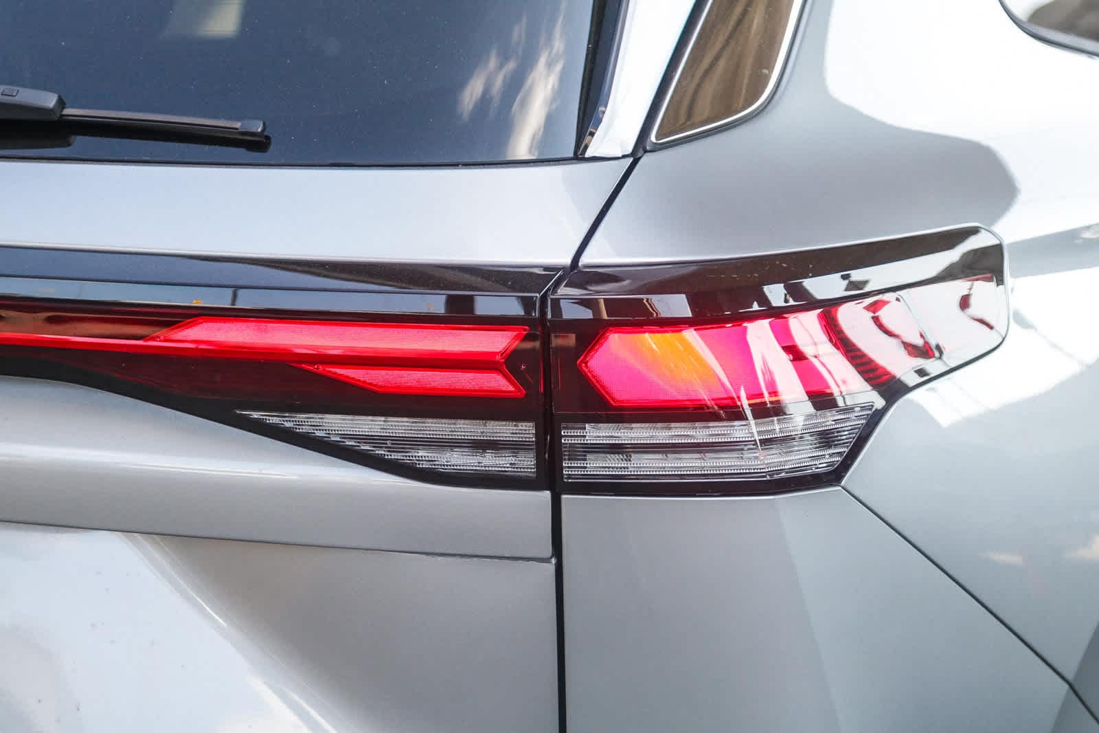 Thumbnail: 2025 Volkswagen Tiguan - 9