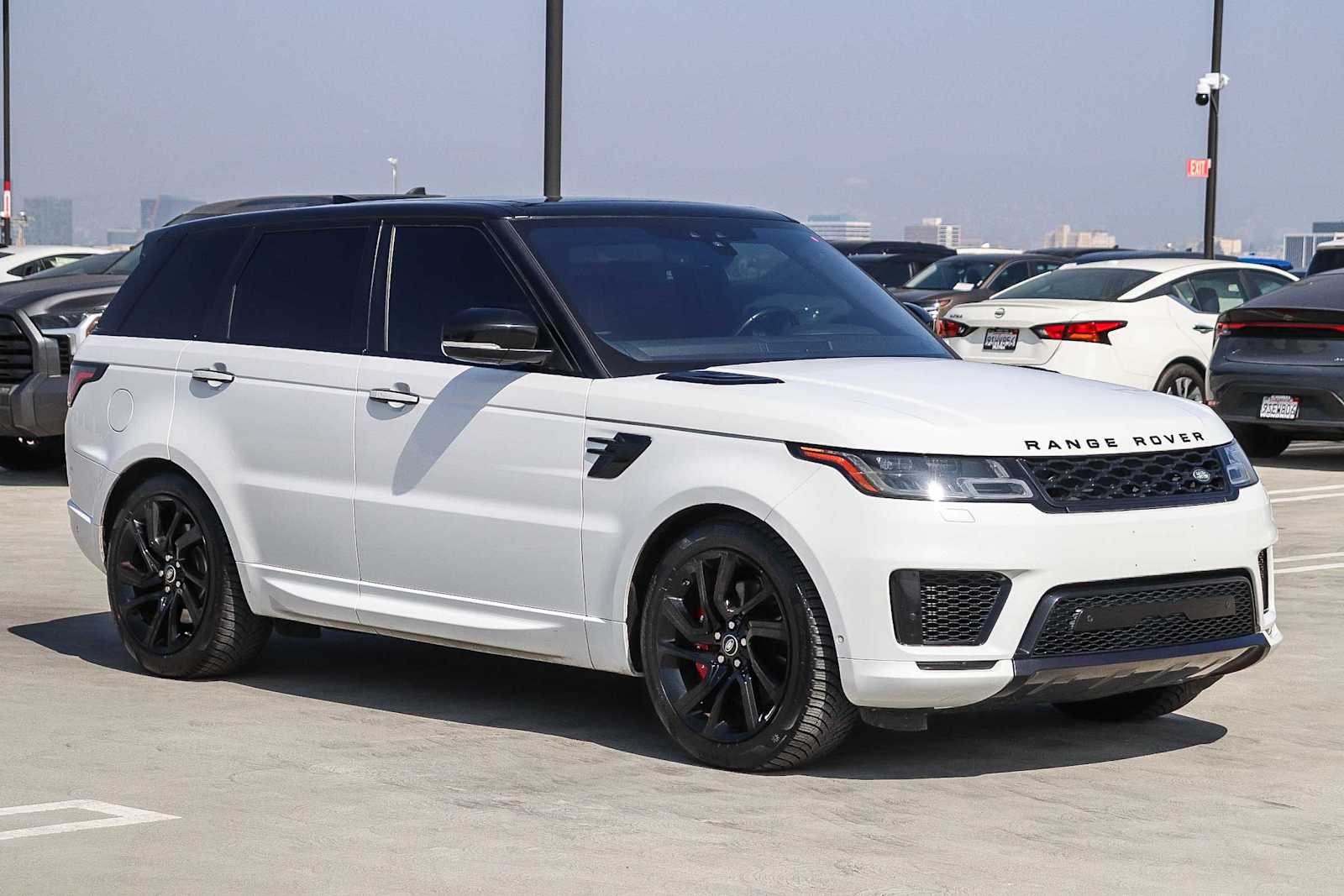 Thumbnail: 2018 Land Rover Range Rover Sport - 3