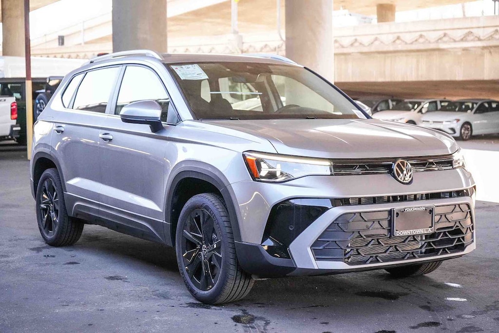 New 2026 Volkswagen Taos 1.5T SE SUV