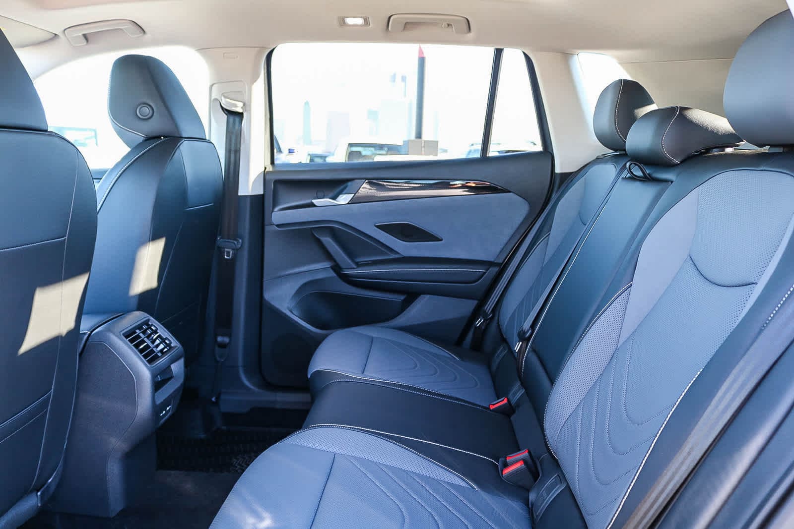 Thumbnail: 2026 Volkswagen Tiguan - 20