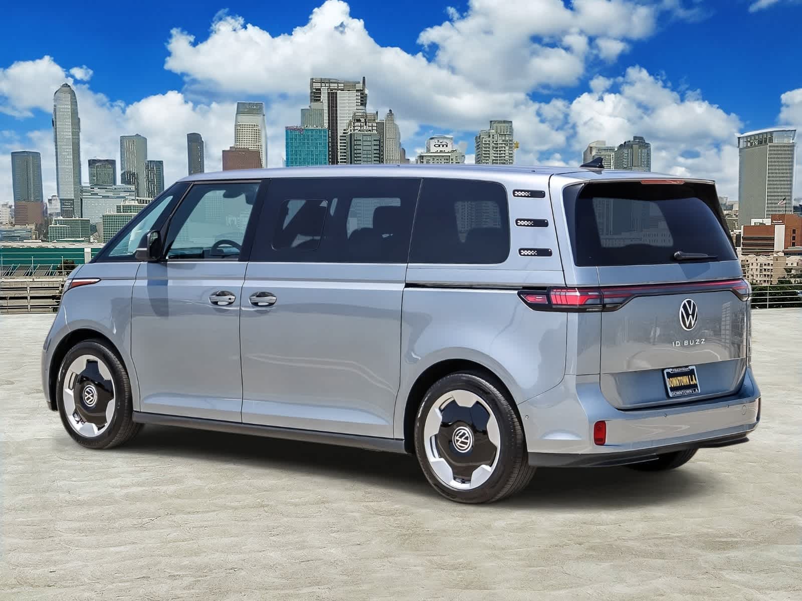 Thumbnail: 2025 Volkswagen ID.Buzz - 6